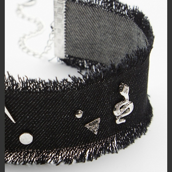 Free People Pin It On Denim Choker - Picture 4 of 6
